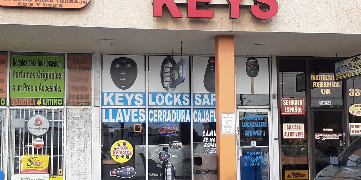 Anderson Mill Lock and Key storefront during the day